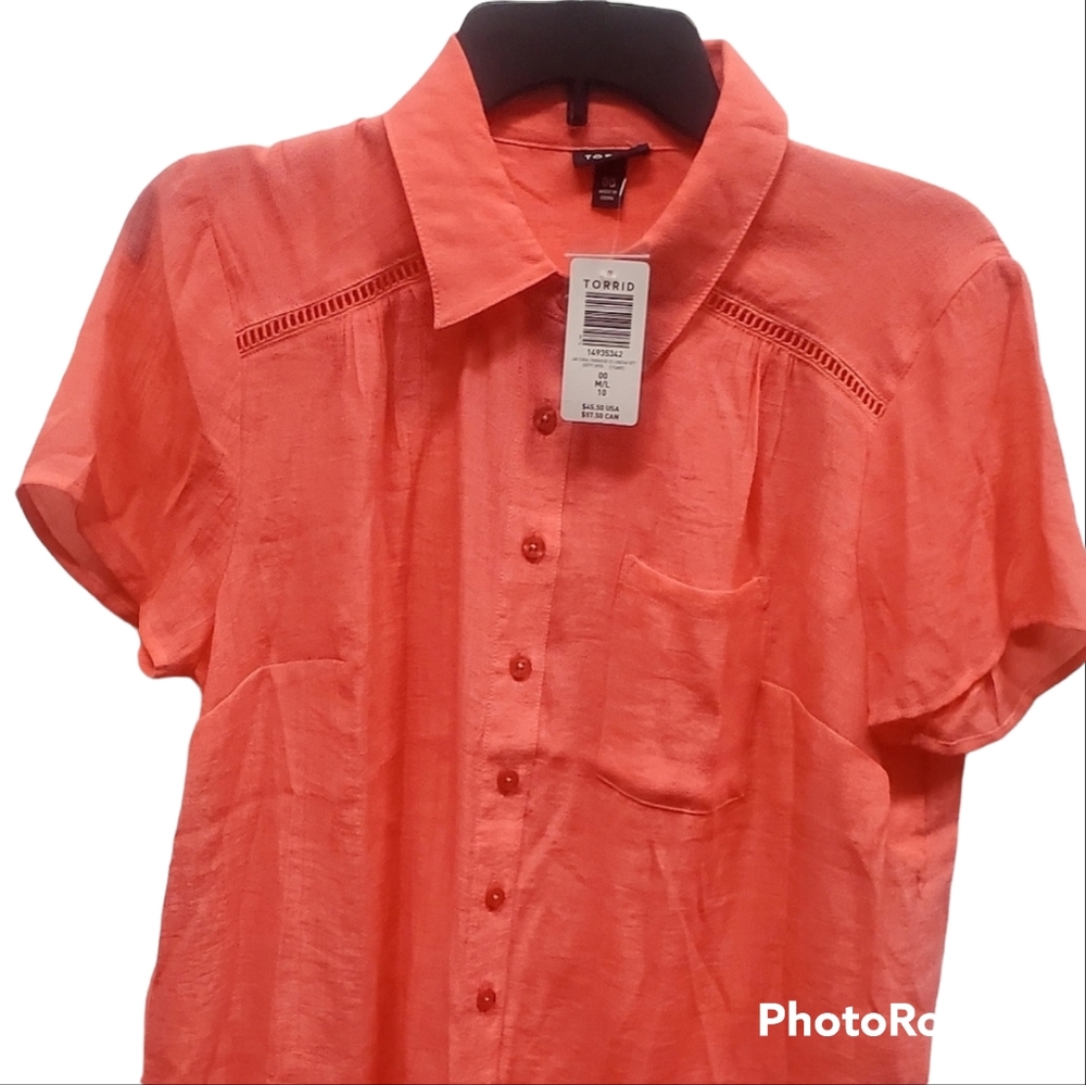 MWT Torrid Coral Pink Button up Top